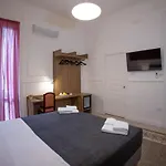 Petrarca Bed & Breakfast 3*